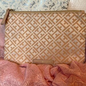 Tommy Hilfiger clutch